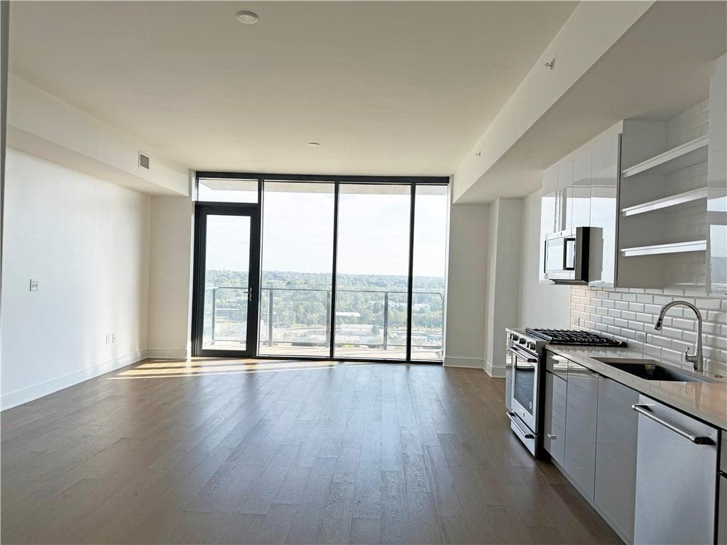 1 bathroom, 685 sq ft condominium for rent at 788 W Marietta Street 1107, Atlanta, GA 30318 for $1,800 a month — photo 4