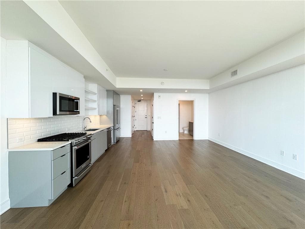 1 bathroom, 685 sq ft condominium for rent at 788 W Marietta Street 1107, Atlanta, GA 30318 for $1,800 a month — photo 7