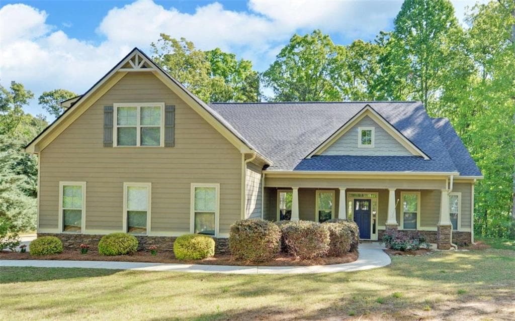 4 bedroom, 4 bathroom single family residence sold at 255 Abbington Way, Clarkesville, GA 30523