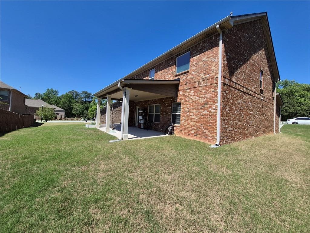 5 bedroom, 3 bathroom, 3,182 sq ft single family residence for sale at 2269 Reddy Farm Lane, Grayson, GA 30017 — photo 4