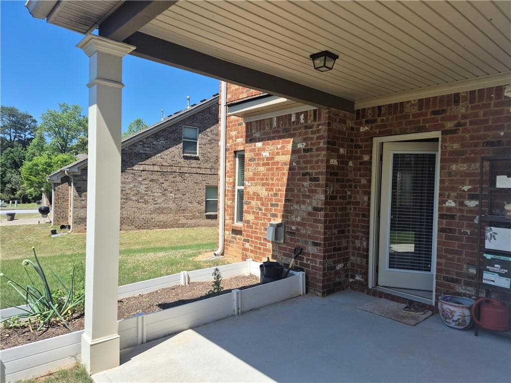 5 bedroom, 3 bathroom, 3,182 sq ft single family residence for sale at 2269 Reddy Farm Lane, Grayson, GA 30017 — photo 6