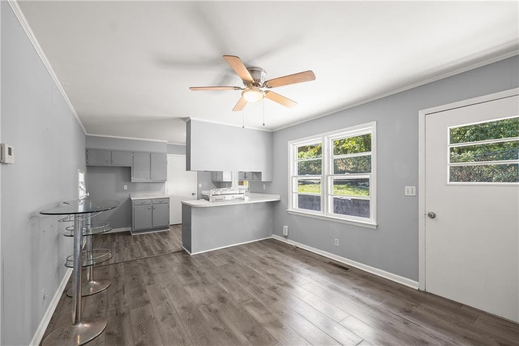 3 bedroom, 2 bathroom, 1,275 sq ft single family residence for sale at 574 S Sage Street, Toccoa, GA 30577 — photo 5