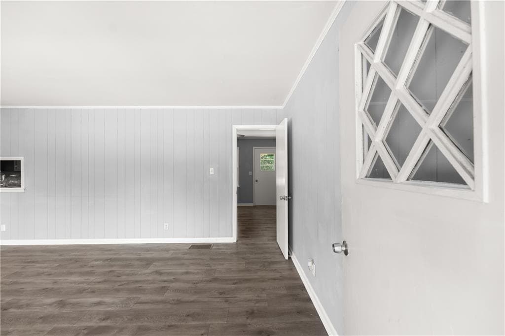 3 bedroom, 2 bathroom, 1,275 sq ft single family residence for sale at 574 S Sage Street, Toccoa, GA 30577 — photo 6