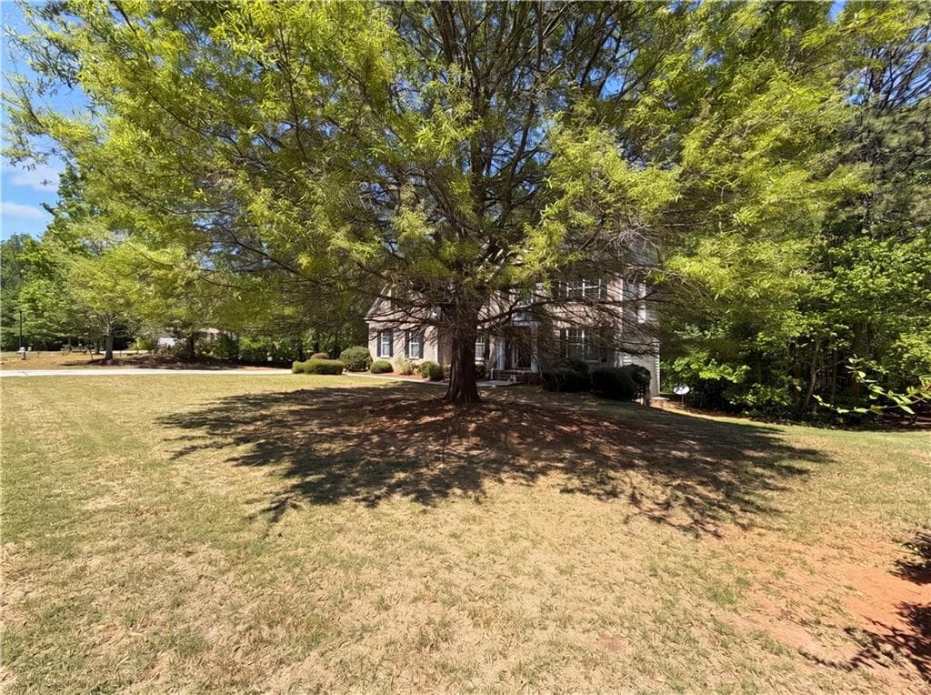 5 bedroom, 4 bathroom, 3,301 sq ft single family residence for sale at 520 Lullaby Court, Fayetteville, GA 30214 — photo 3