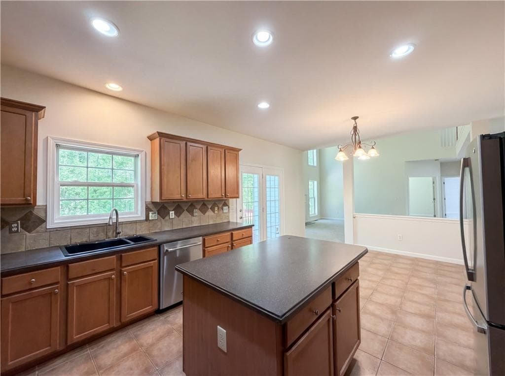 5 bedroom, 4 bathroom, 3,301 sq ft single family residence for sale at 520 Lullaby Court, Fayetteville, GA 30214 — photo 10