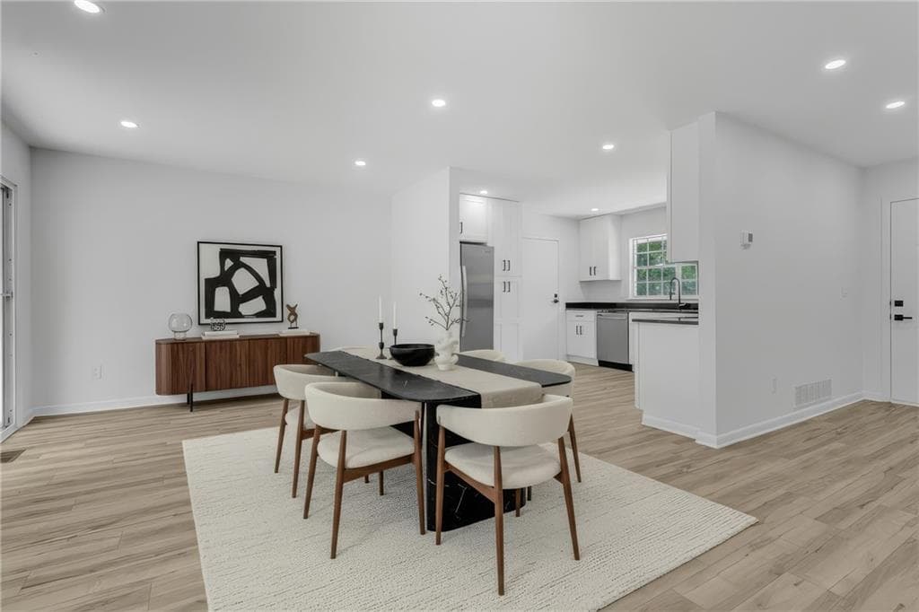 3 bedroom, 2 bathroom, 1,663 sq ft single family residence for sale at 4374 Cedar Ridge Trail, Stone Mountain, GA 30083 — photo 8