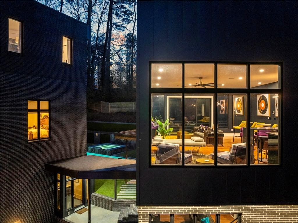 7 bedroom, 7 bathroom, 7,396 sq ft single family residence for sale at 345 Pinecrest Road, Atlanta, GA 30342 — photo 8