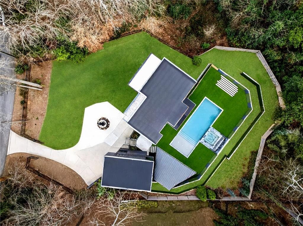 7 bedroom, 7 bathroom, 7,396 sq ft single family residence for sale at 345 Pinecrest Road, Atlanta, GA 30342 — photo 9