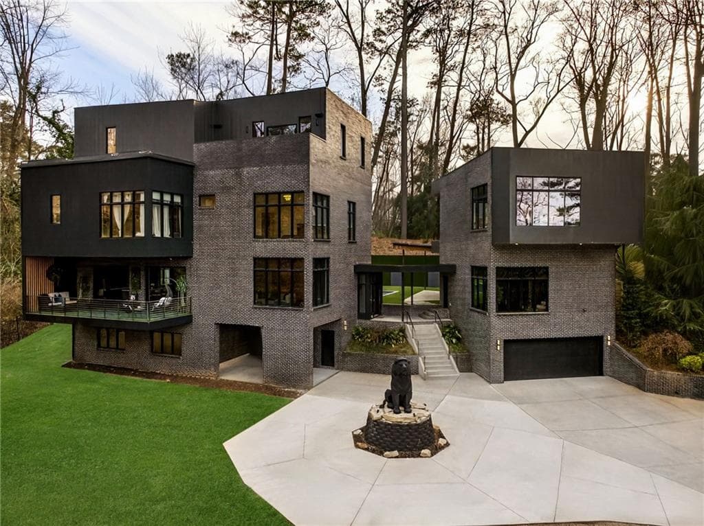 7 bedroom, 7 bathroom, 7,396 sq ft single family residence for sale at 345 Pinecrest Road, Atlanta, GA 30342 — photo 2