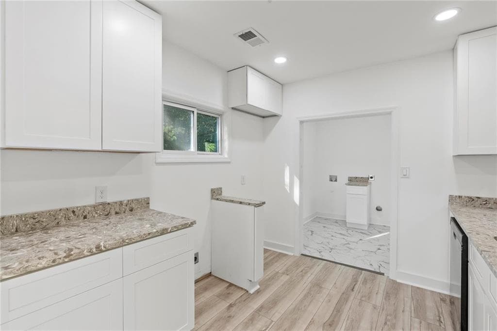 2 bedroom, 1 bathroom, 760 sq ft single family residence under contract at 5476 Old Rockbridge Road, Stone Mountain, GA 30083 — photo 10