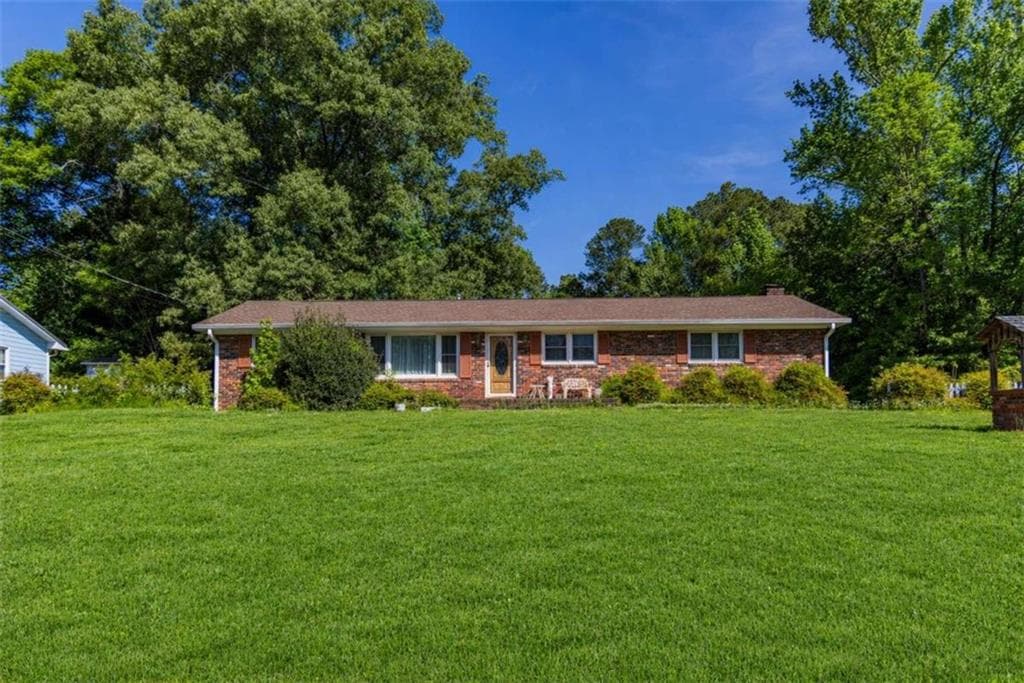 2 bedroom, 1 bathroom, 1,311 sq ft single family residence sold at 3786 Alabama Highway, Rome, GA 30165