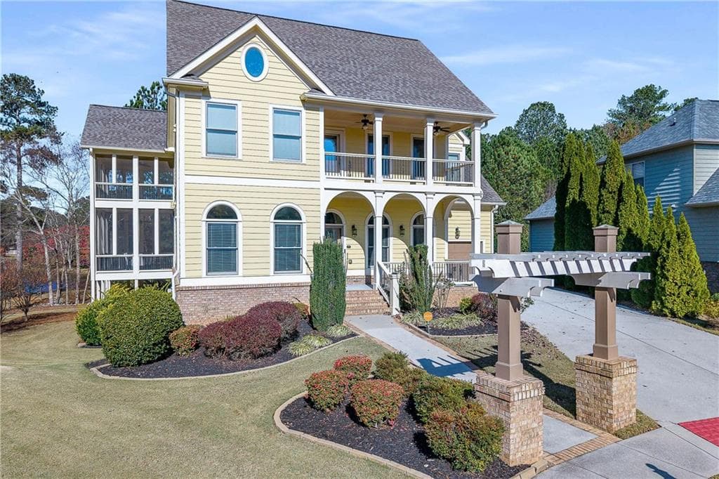 6 bedroom, 5 bathroom, 5,170 sq ft single family residence sold at 679 Crystal Cove Court, Loganville, GA 30052