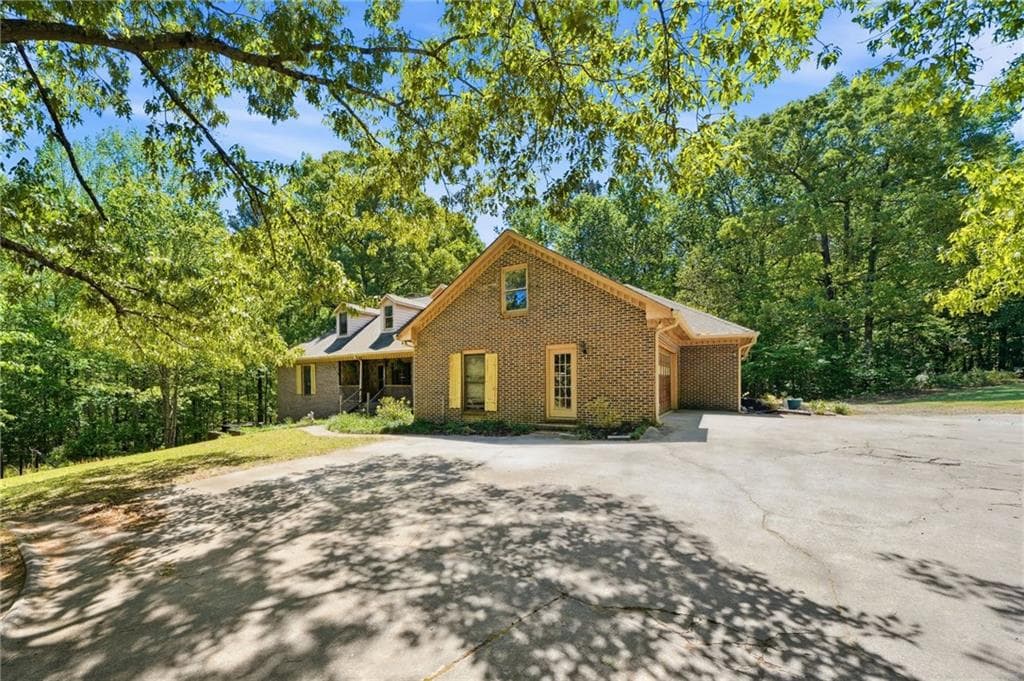 6 bedroom, 6 bathroom, 6,133 sq ft single family residence for sale at 2737 John Petree Road, Powder Springs, GA 30127 — photo 3