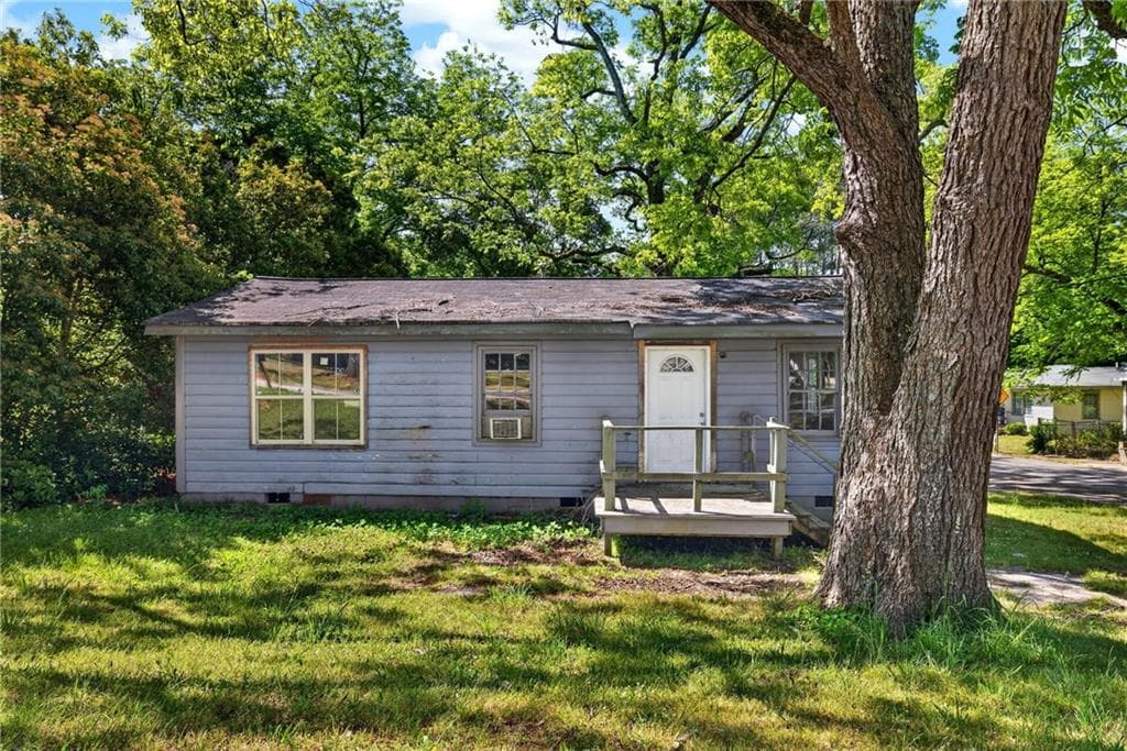 3 bedroom, 1 bathroom, 836 sq ft single family residence sold at 5137 Eberhardt Street, Covington, GA 30014