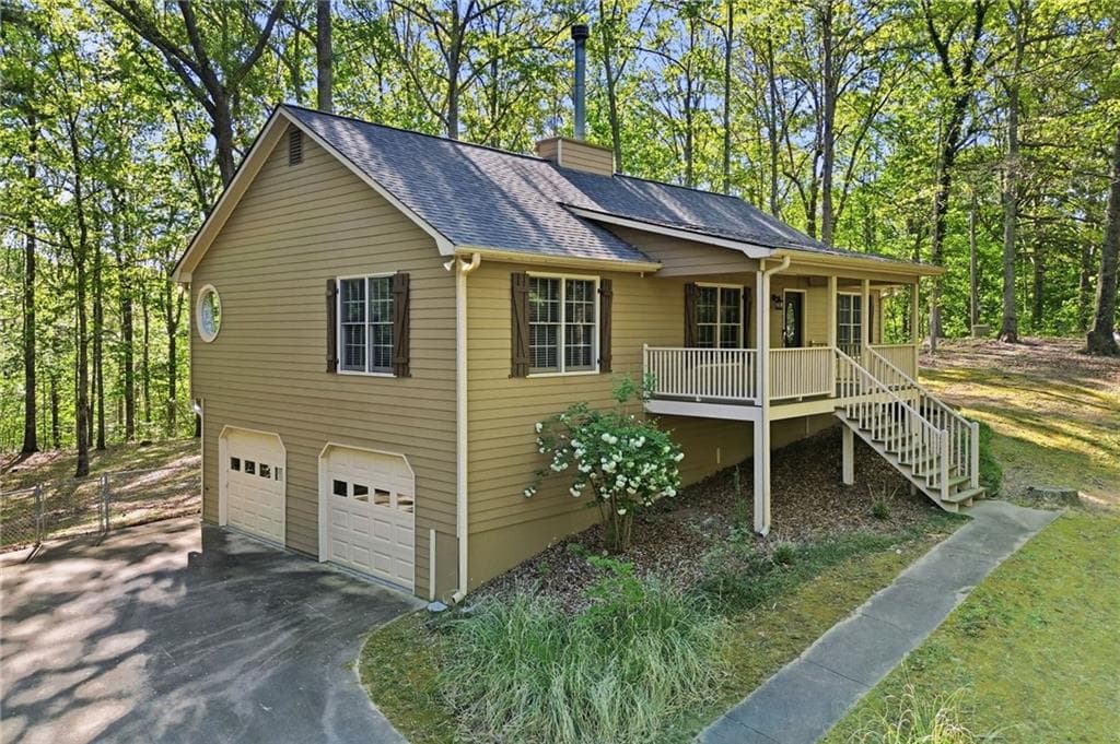 3 bedroom, 2 bathroom, 1,476 sq ft single family residence for sale at 4422 Fincher Road, Canton, GA 30114 — photo 3