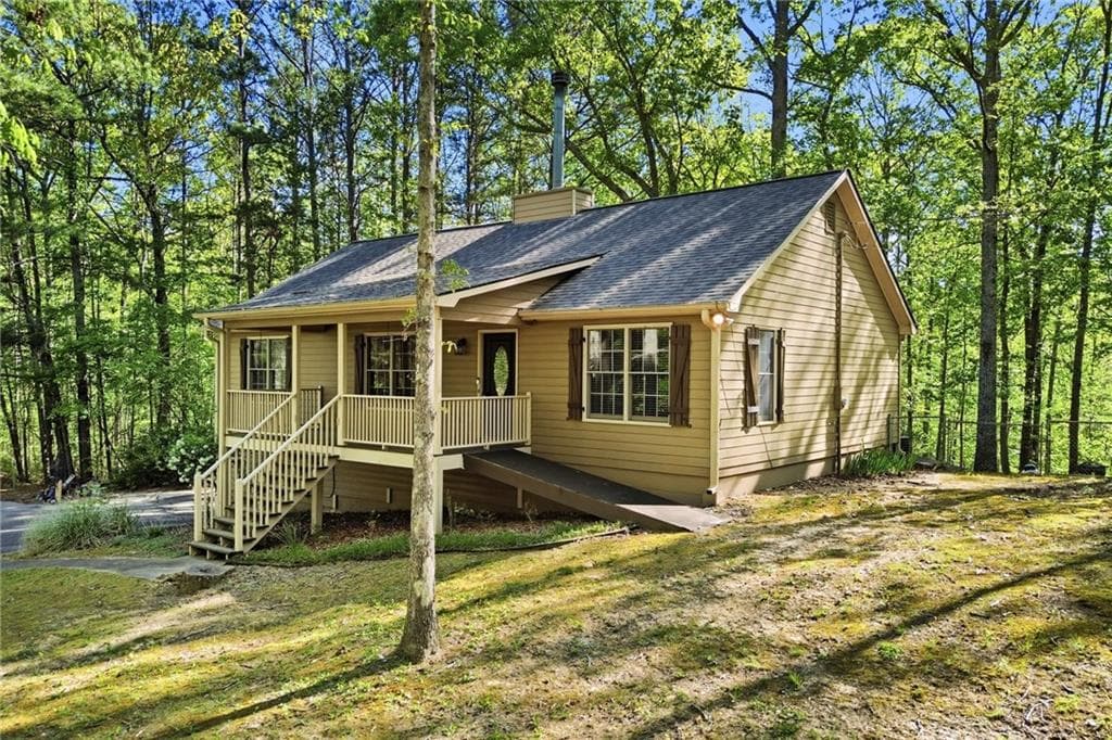 3 bedroom, 2 bathroom, 1,476 sq ft single family residence for sale at 4422 Fincher Road, Canton, GA 30114 — photo 4