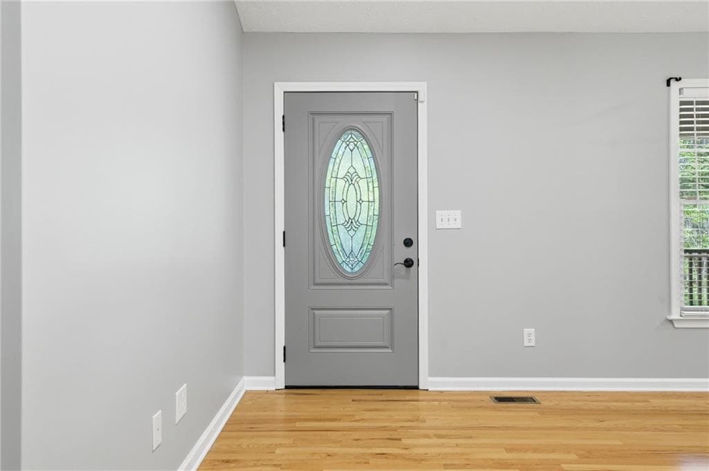 3 bedroom, 2 bathroom, 1,476 sq ft single family residence for sale at 4422 Fincher Road, Canton, GA 30114 — photo 6
