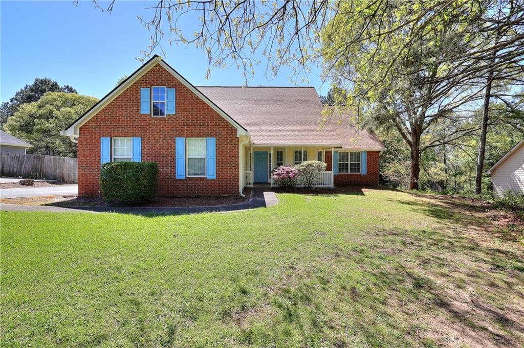 3 bedroom, 2 bathroom, 1,633 sq ft single family residence under contract at 2875 New Hope Road, Dacula, GA 30019 — photo 2