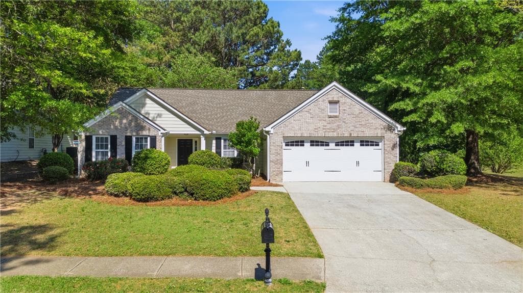 3 bedroom, 2 bathroom, 1,642 sq ft single family residence sold at 414 Silverthorn Drive, Marietta, GA 30064