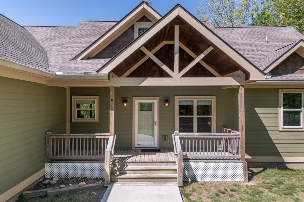 3 bedroom, 3 bathroom, 4,020 sq ft single family residence for sale at 475 Tater Tot Road, Jasper, GA 30143 — photo 3