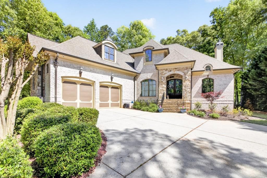 6 bedroom, 5 bathroom, 5,588 sq ft single family residence for sale at 1770 Lane Creek Drive, Bishop, GA 30621 — photo 3