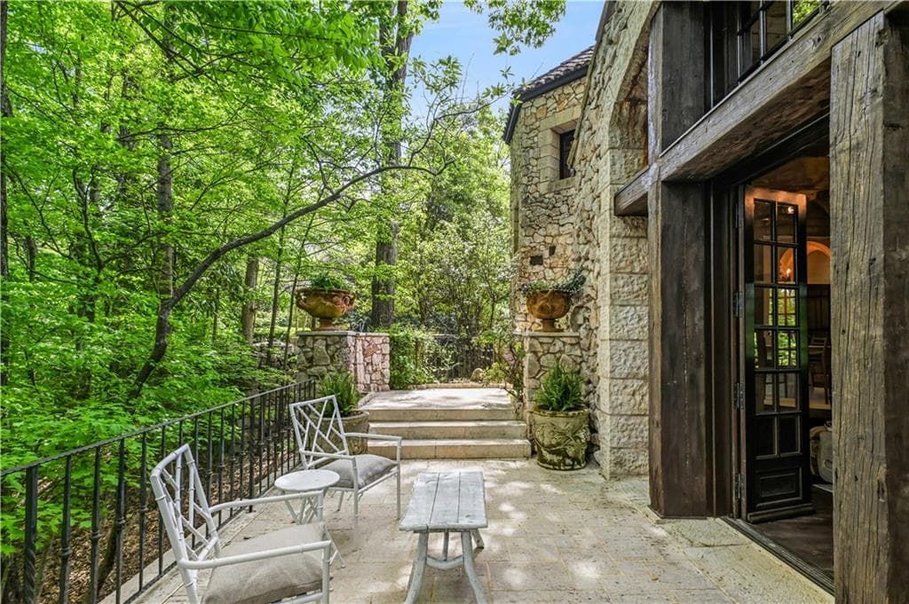 3 bedroom, 4 bathroom single family residence for sale at 2100 West Wesley Road, Atlanta, GA 30327 — photo 8