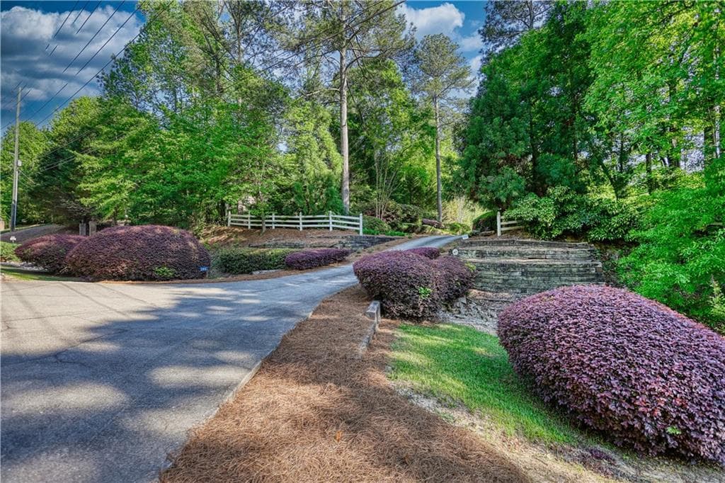 8 bedroom, 6 bathroom, 4,774 sq ft single family residence for sale at 393 Edwards Road, Oxford, GA 30054 — photo 3