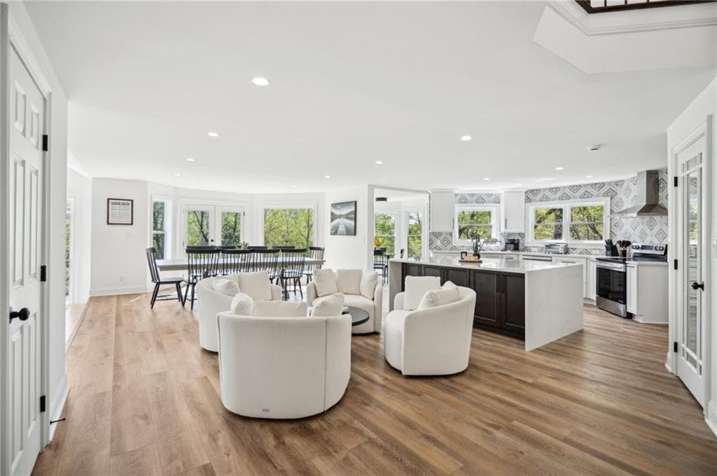 4 bedroom, 4 bathroom, 4,574 sq ft single family residence for sale at 2020 Tamarack Drive, Jasper, GA 30143 — photo 7