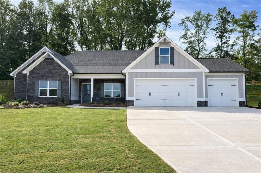 4 bedroom, 3 bathroom, 2,770 sq ft single family residence under contract at 60 Barnwood Pointe, Dallas, GA 30132