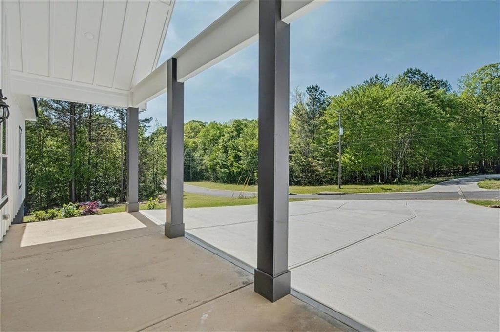 5 bedroom, 4 bathroom, 3,565 sq ft single family residence for sale at 242 Mulberry Lane, Lindale, GA 30147 — photo 4