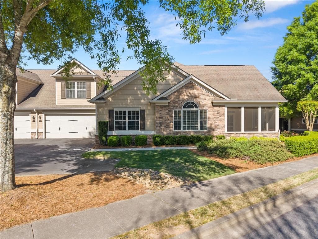 3 bedroom, 2 bathroom, 1,919 sq ft condominium for sale at 1320 Oak Meadows Lane 1802, Cumming, GA 30041 — photo 3