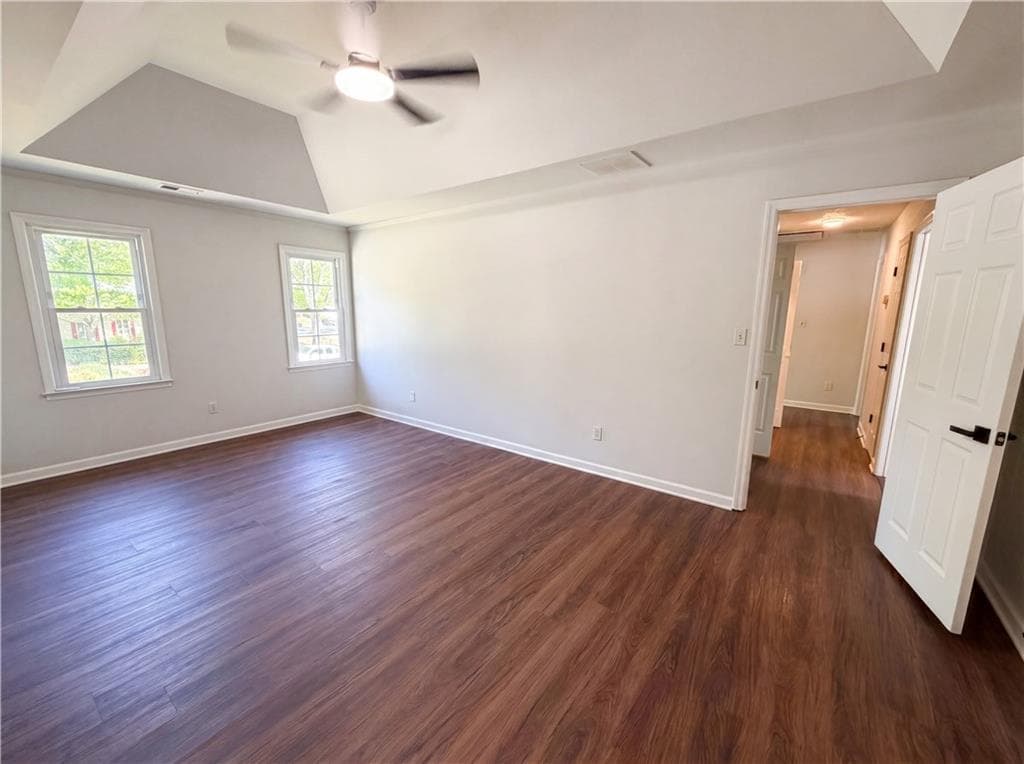 4 bedroom, 3 bathroom, 2,739 sq ft single family residence for sale at 1033 Chestnut Hill Circle, Marietta, GA 30064 — photo 4