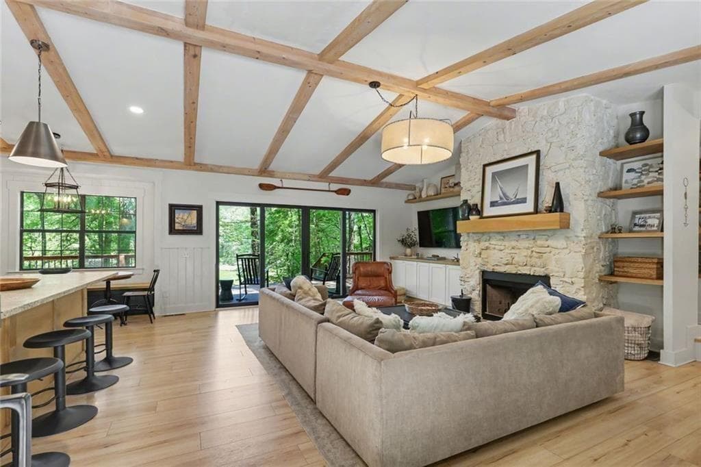 4 bedroom, 3 bathroom, 1,660 sq ft single family residence for sale at 159 Manor Oak Trail, Toccoa, GA 30577 — photo 9