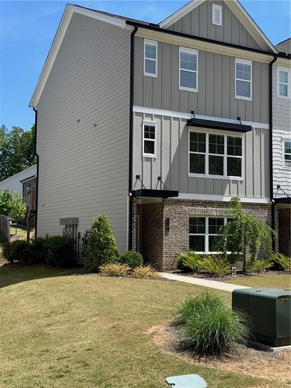 4 bedroom, 4 bathroom, 2,324 sq ft townhouse for rent at 1204 Ainsworth Alley, Sugar Hill, GA 30518 for $2,995 a month — photo 1 of 27