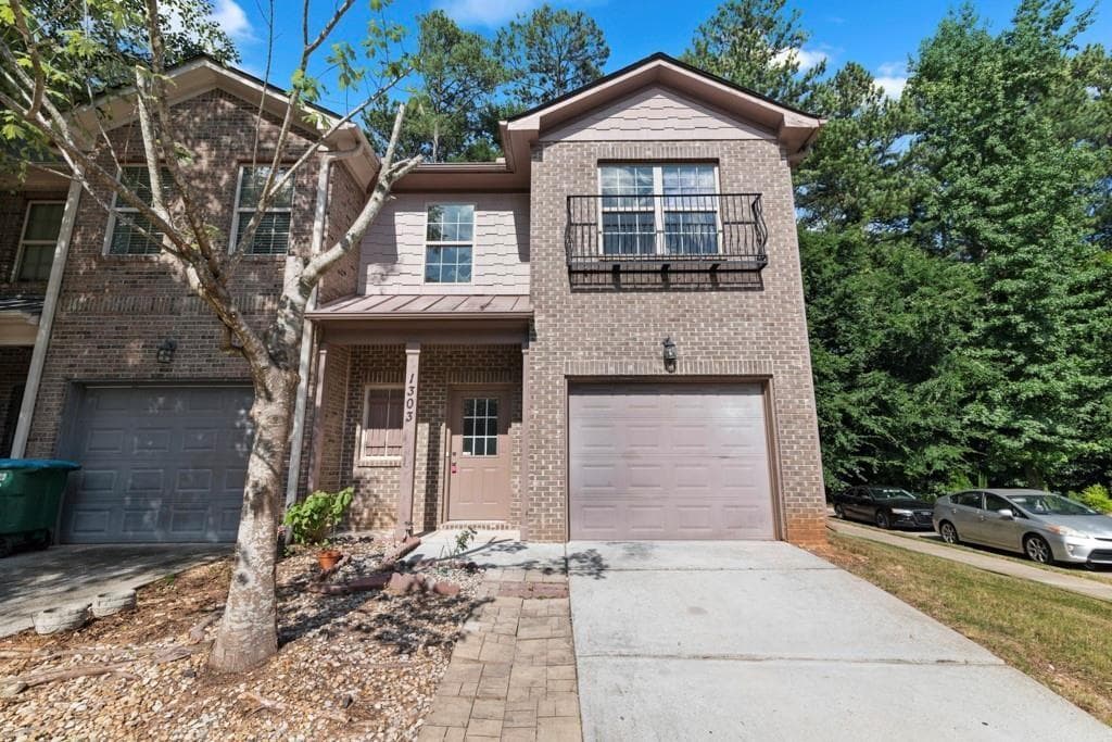 3 bedroom, 3 bathroom, 1,722 sq ft townhouse sold at 1303 Harbins Ridge Drive, Norcross, GA 30093
