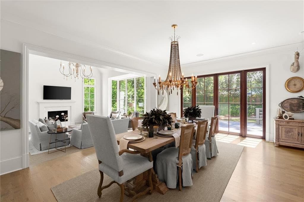 4 bedroom, 5 bathroom, 6,019 sq ft single family residence for sale at 4240 Paces Ferry Road, Atlanta, GA 30339 — photo 8