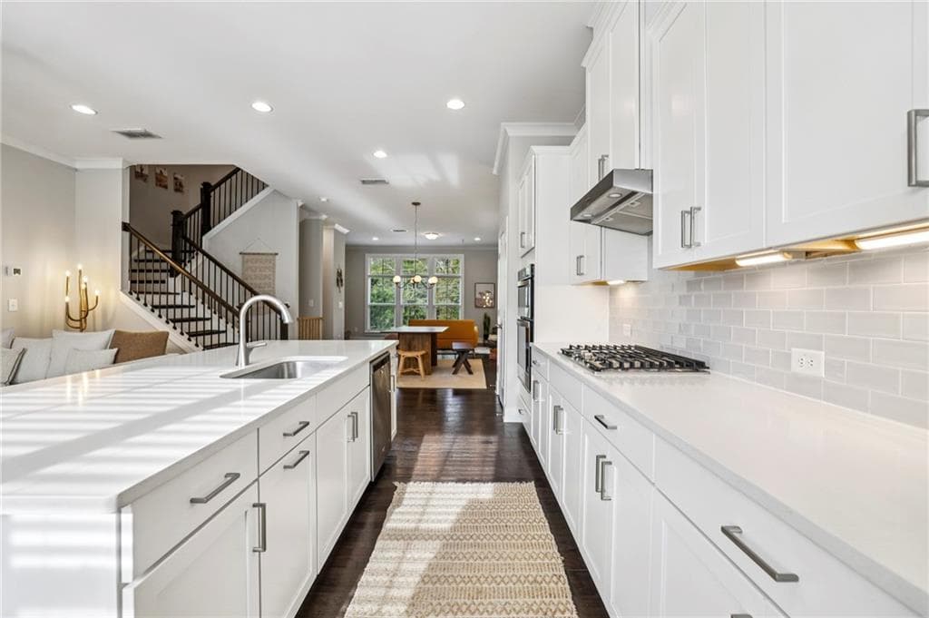 4 bedroom, 4 bathroom, 2,594 sq ft townhouse for sale at 140 Fair View Circle, Roswell, GA 30076 — photo 5
