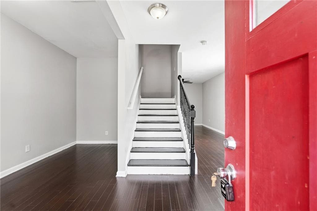 3 bedroom, 3 bathroom, 1,944 sq ft single family residence for sale at 740 Dot Drive, Atlanta, GA 30349 — photo 5