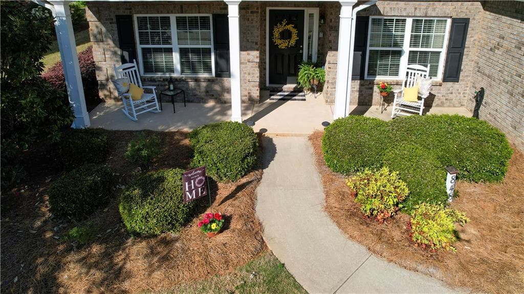 3 bedroom, 2 bathroom, 2,274 sq ft single family residence for sale at 848 Crossroads Court, Social Circle, GA 30025 — photo 6