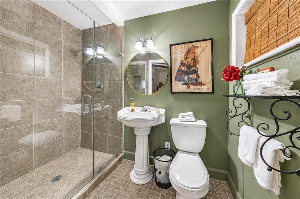 4 bedroom, 3 bathroom, 2,313 sq ft single family residence for sale at 495 Bouldercrest Drive, Marietta, GA 30064 — photo 5