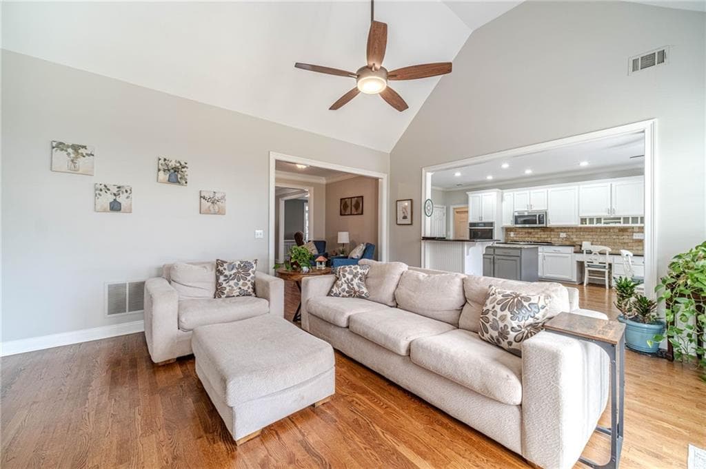 4 bedroom, 4 bathroom, 4,021 sq ft single family residence for sale at 3816 Bay Grove Way, Loganville, GA 30052 — photo 5