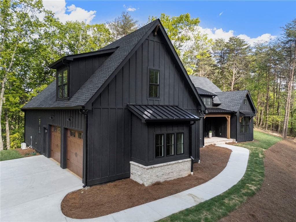 5 bedroom, 4 bathroom, 5,820 sq ft single family residence under contract at 24 Fern Creek Court, Jasper, GA 30143 — photo 7