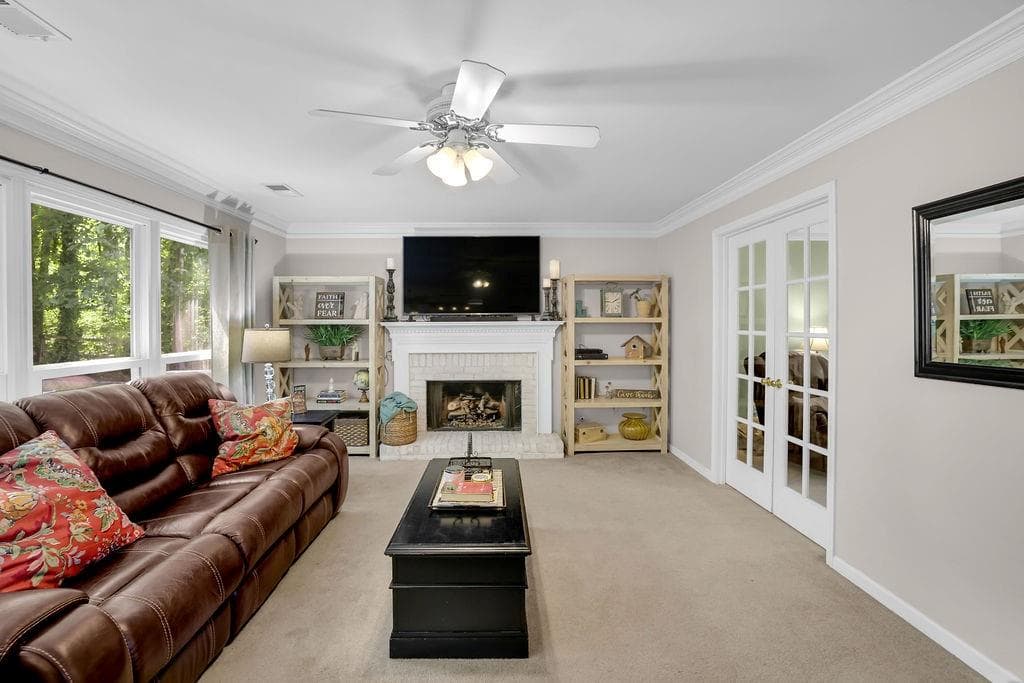 5 bedroom, 3 bathroom, 3,443 sq ft single family residence for sale at 4616 Astible Circle, Acworth, GA 30102 — photo 8