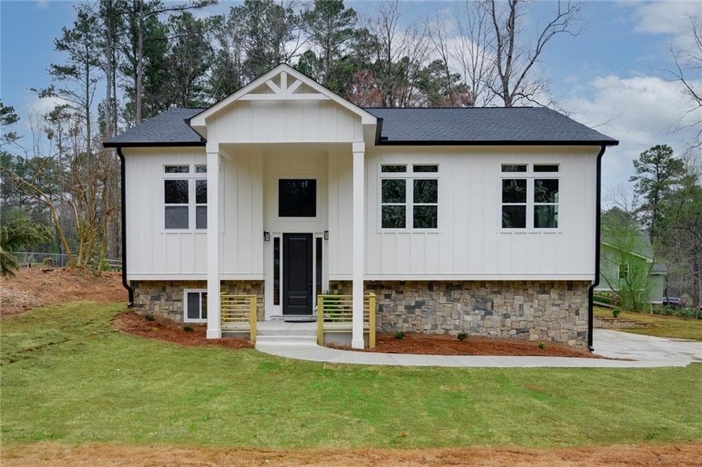 4 bedroom, 3 bathroom, 3,100 sq ft single family residence for rent at 2295 Brandon Court, Marietta, GA 30066 for $3,150 a month — photo 1 of 43