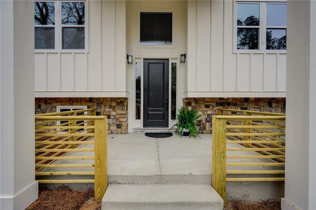 4 bedroom, 3 bathroom, 3,100 sq ft single family residence for rent at 2295 Brandon Court, Marietta, GA 30066 for $3,150 a month — photo 3