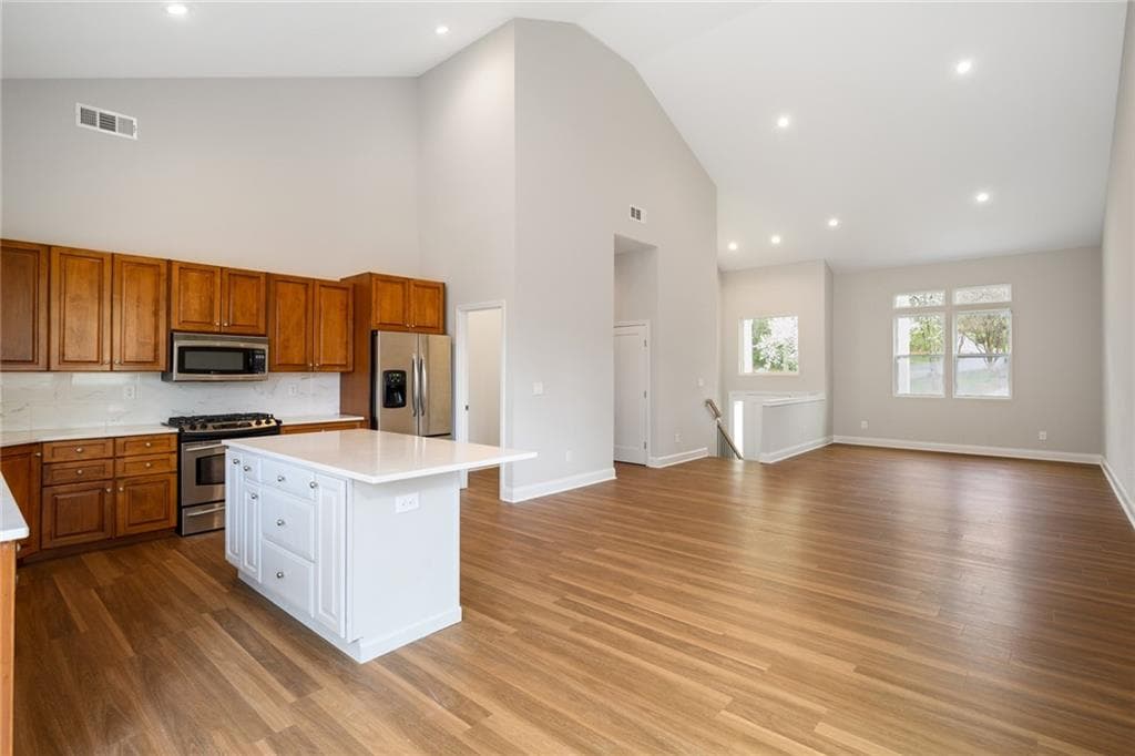4 bedroom, 3 bathroom, 3,100 sq ft single family residence for rent at 2295 Brandon Court, Marietta, GA 30066 for $3,150 a month — photo 7