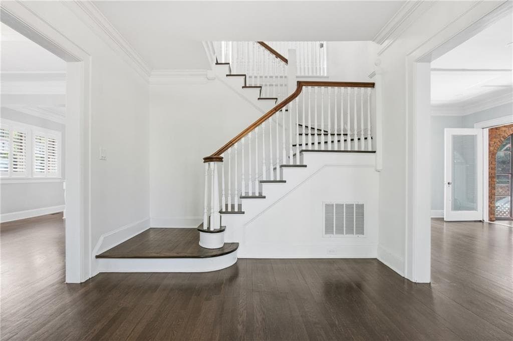 3 bedroom, 3 bathroom, 2,326 sq ft single family residence for sale at 1417 Briarcliff Road, Atlanta, GA 30306 — photo 6