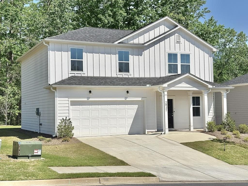 3 bedroom, 3 bathroom, 2,004 sq ft single family residence for sale at 2921 Salinger Way, Gainesville, GA 30507