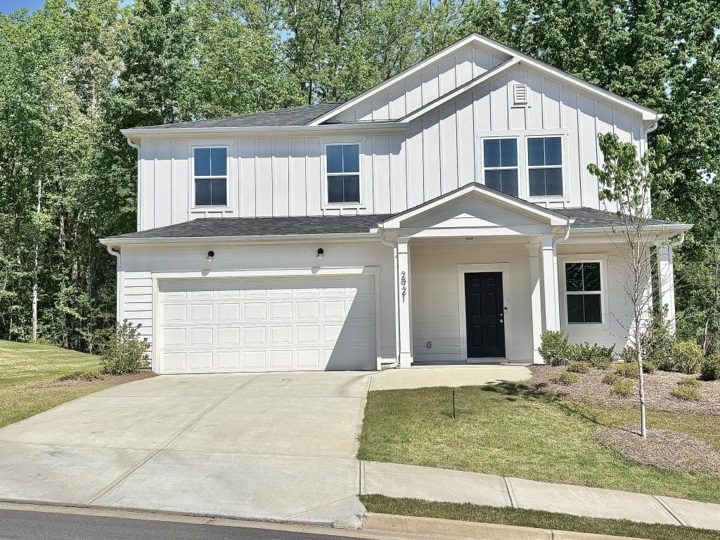 3 bedroom, 3 bathroom, 2,004 sq ft single family residence for sale at 2921 Salinger Way, Gainesville, GA 30507 — photo 2