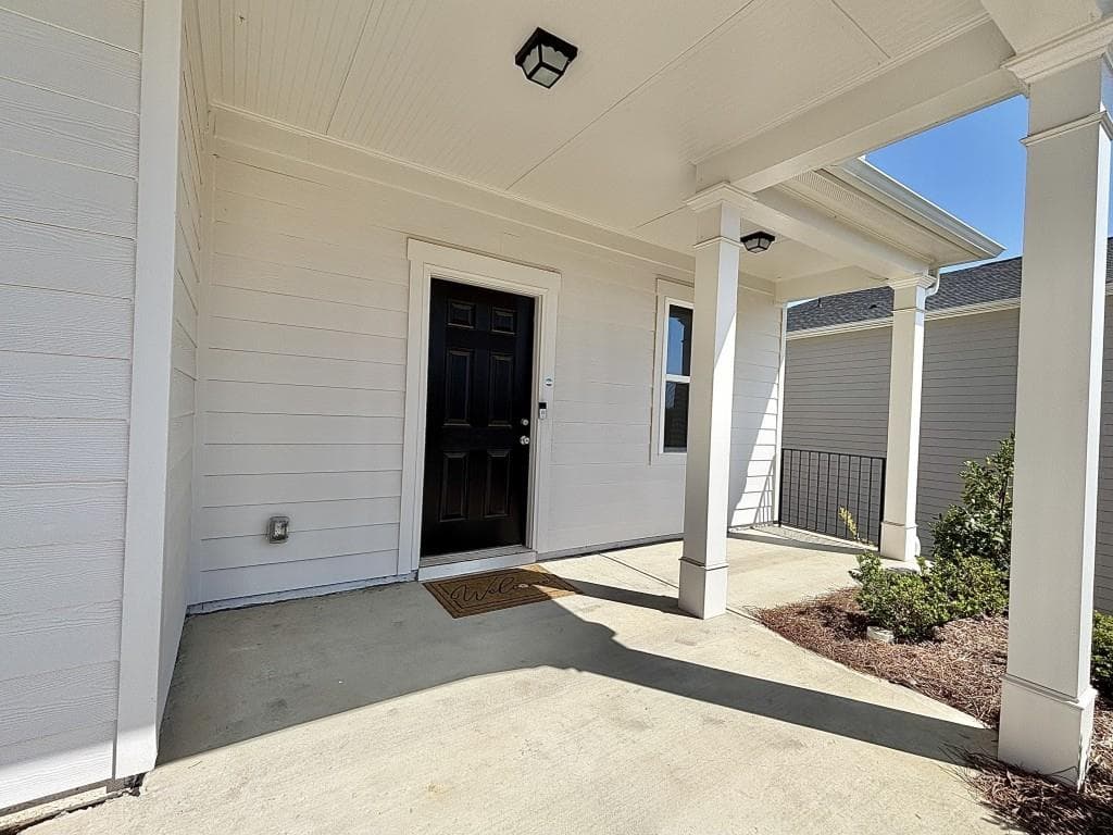 3 bedroom, 3 bathroom, 2,004 sq ft single family residence for sale at 2921 Salinger Way, Gainesville, GA 30507 — photo 6
